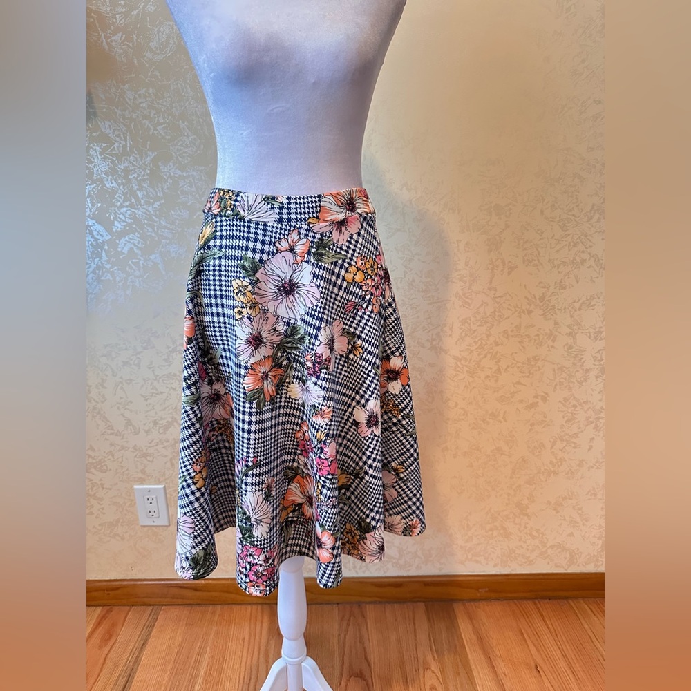 Monteau Brown Tan Knee-Length A-Line Wrap Skirt